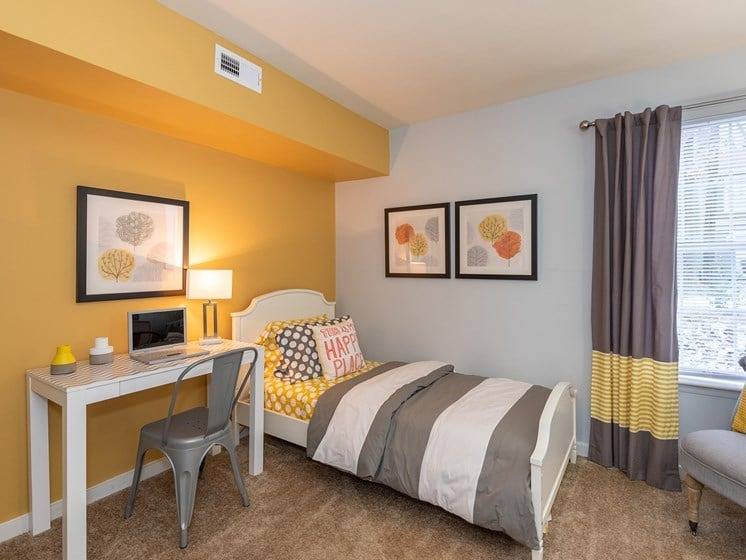 Two Bedroom Two Bath Downstairs with Deck!!