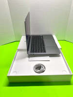 With Box ,Apple MacBook Air , (Retina,13-inch, Year 2020) 8 GB Ram ,M1