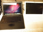 Apple Macbook - White - Black - Pair - Lot (2) - MAC OSX - 13.3"