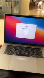 MacBook Pro w/ TouchBar & FingerPrint ID