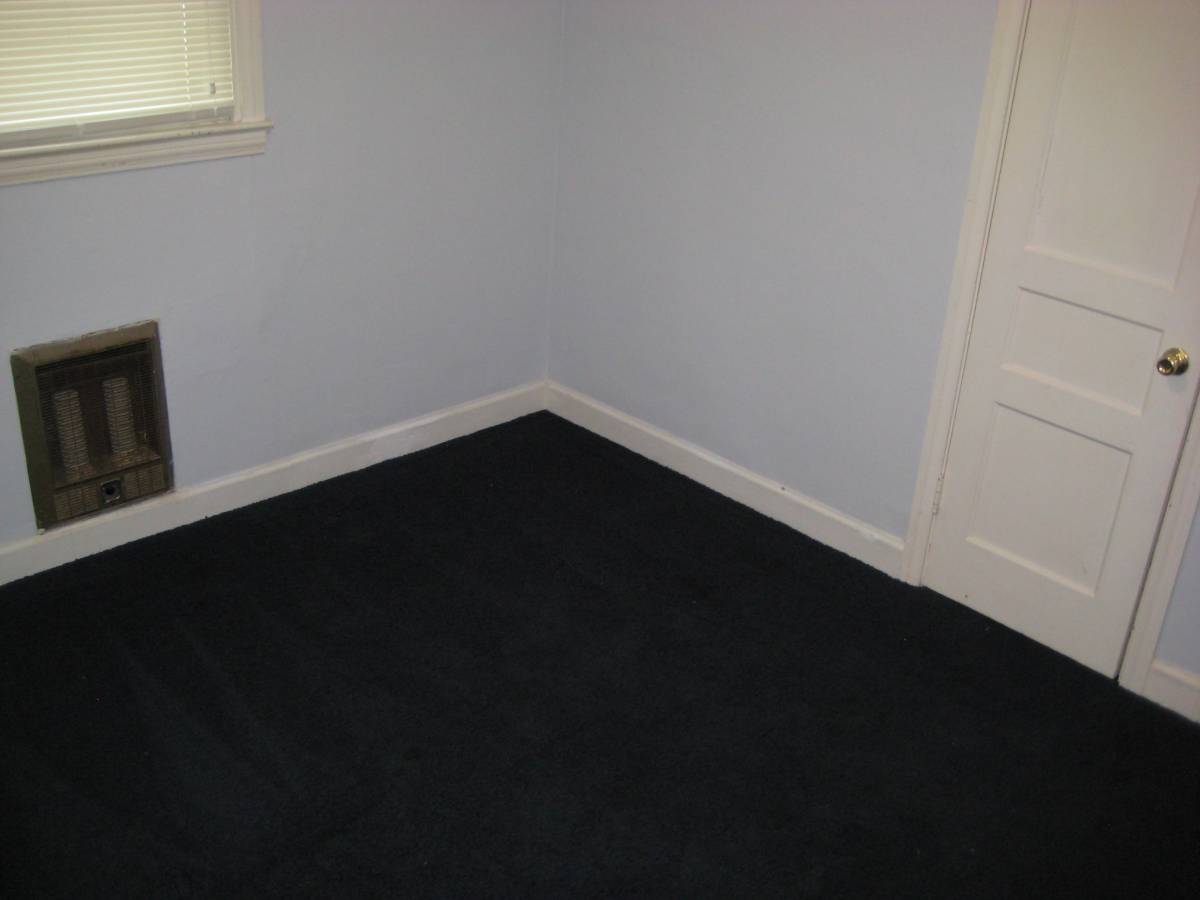One Bedroom, One Bath Home Utilities included in Quiet, neighborhood