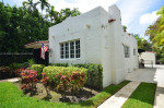 Fabulous 2 bed Coral Gables single family home with backyard for rent!