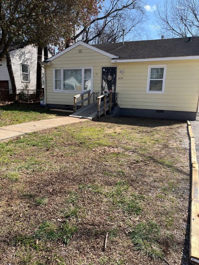 Newly Renovated 3BR, 1.5 Single Family House