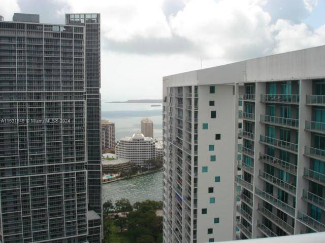 BRICKELL ON THE RIVER S T BRICKELL: 2/2  Best Deal On This Unit  Wonderful Ph Co