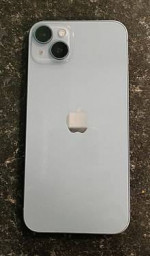 Selling my slightly used iphone 14 with a minor scratch