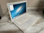 Apple MacBook A1181 - Intel C2Duo 2.0Ghz 2GB Ram 320GB HDD MacOS 10.8