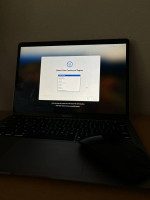 Apple MacBook Air 2020 (128GB/ Space Gray) & Magic Mouse 2 (Black)