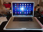 Apple MacBook Pro A1286-15"-2.66ghzI7,500gb,8gb,Webcam,Wireless,-2010