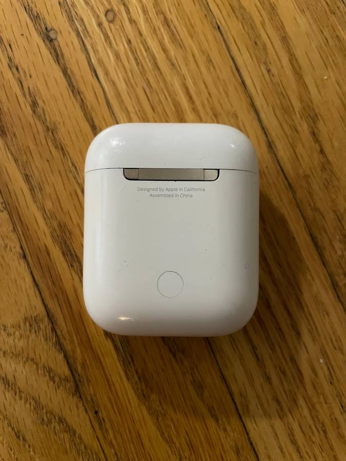 Used Apple AirPods
