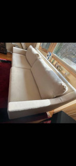 Ethan Allen sofa - no emails will be answered