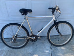 Vintage SR Litage Frame Mountain Bike 21 speeds 26" tires