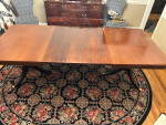 Mahagony dining room table+ 4 chairs