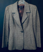 Ladies 2P Linda Allard by Ellen Tracy Grey Skit Suit