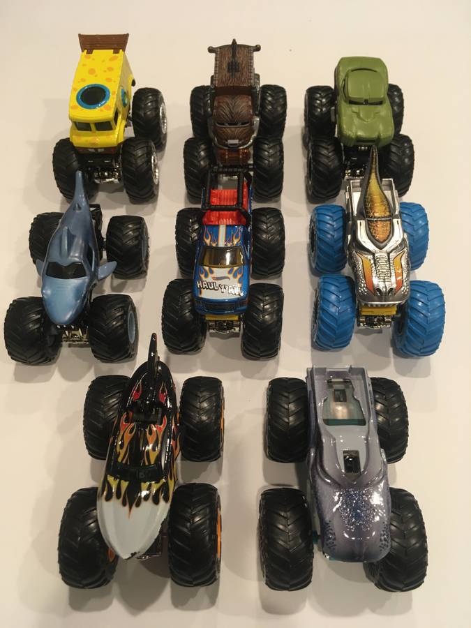 Hot Wheels Monster Jam Truck Lot