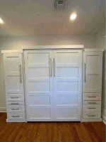 Queen Murphy bed in a perfect condition