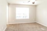 Single-family house with 3bedrooms and 2bathrooms for rent