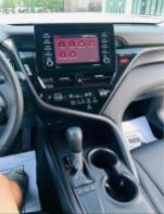 2022 Toyota Camry SE 32,000 mi