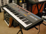 FULLY SERVICED ROLAND JUNO 106 SIX