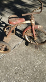 ANTIQUE TRICYCLE (1955?)