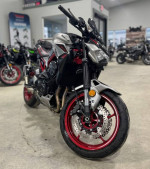 2023 Kawasaki Z900 ABS Metallic Phantom Silver/Metallic Carbon G