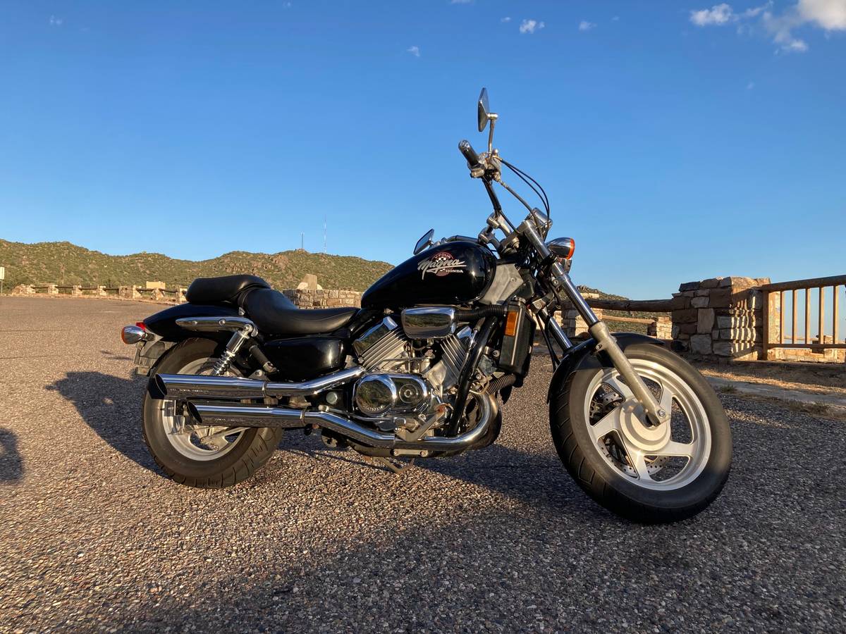 1994 Honda Magna VF750C LOW MILES