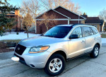 2009 Hyundai SantaFe AWD for sale in excellent condition with clean title and low mileage.