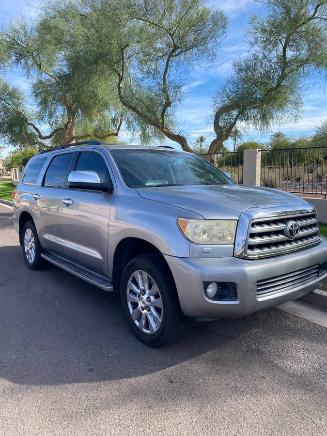 2011 Toyota Sequoia Platinum RWD 135,000 mi