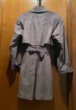 WOMEN’S COAT, SIZE 6