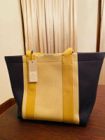 New unused Rothy's The Essential Tote Bag Ink/Ivory