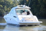 Gorgeous, low hour Sea Ray 450 Sundancer