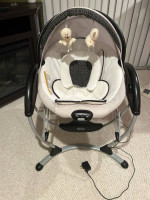 Graco Glider Elite Swing Bouncer Used With Portable Seat And Washable Cover